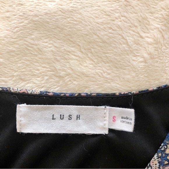 Lush. Faux Wrap High Low Maxi Dress. Blue and Pink Pattern. Small - Picture 14 of 15